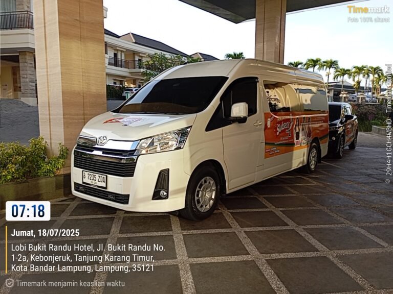 Sewa Hiace Kota Wisata