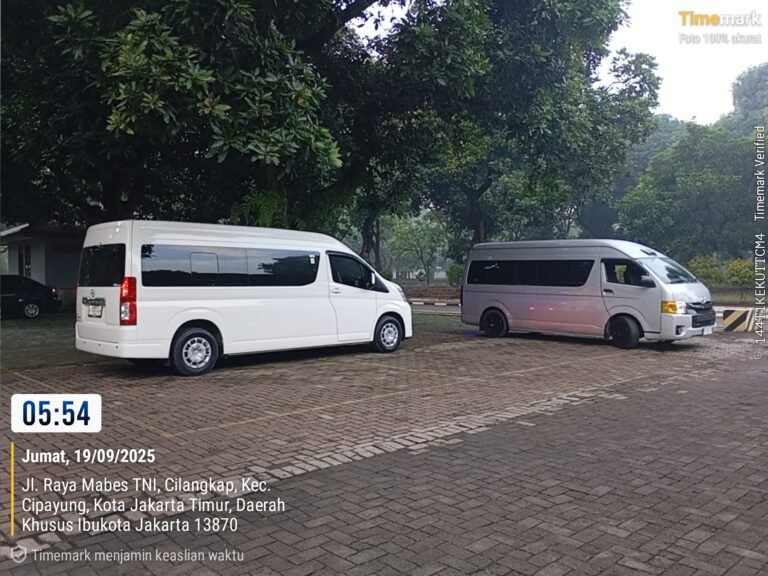 Rental Mobil Cipayung