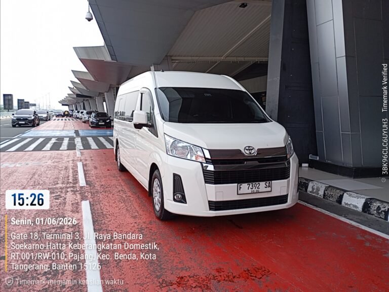 Sewa Hiace Bandara Soetta