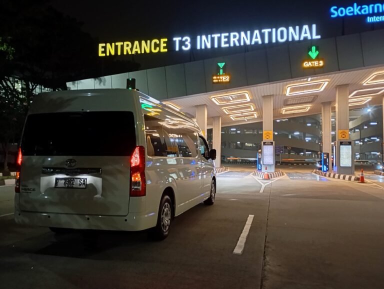 Sewa Mobil Bandara Soekarno-Hatta