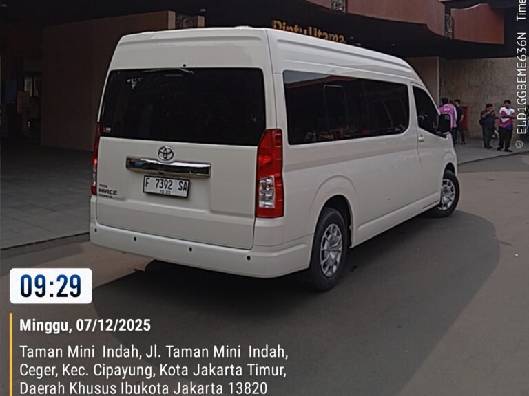 Rental Mobil Cipayung